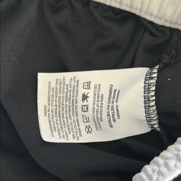 ✨Host pick✨Nike MLB Black Athletic Shorts with White Drawstring and Stri… - Picture 8 of 9